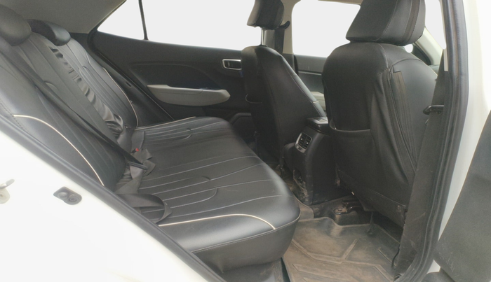 2022 Hyundai VENUE SX (O) 1.5 CRDI, Diesel, Manual, 81,123 km, interior