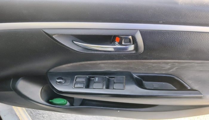 2011 Maruti Swift VDI, Diesel, Manual, 2,23,673 km, interior