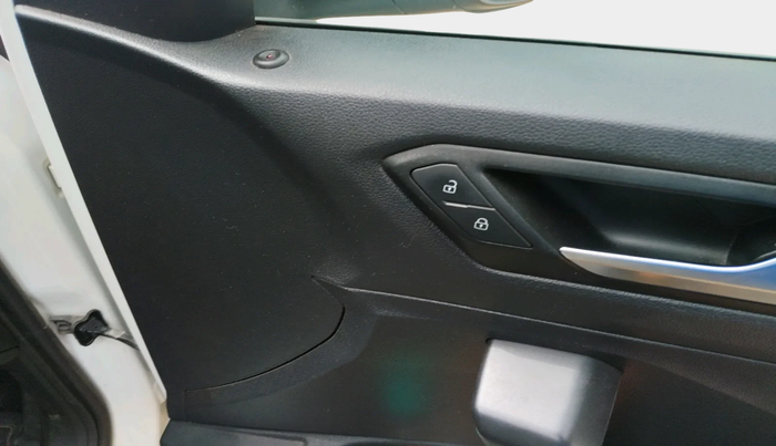 2019 Volkswagen T-ROC 1.5 TSI AT, Petrol, Automatic, 83,112 km, interior