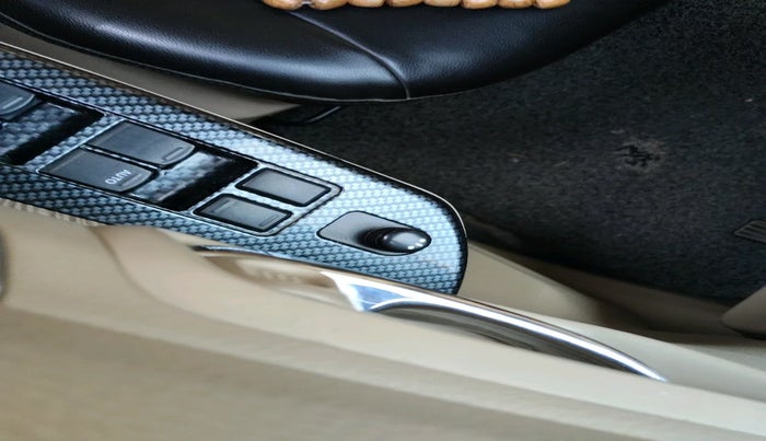 2013 Maruti Ertiga VDI, Diesel, Manual, 68,899 km, interior