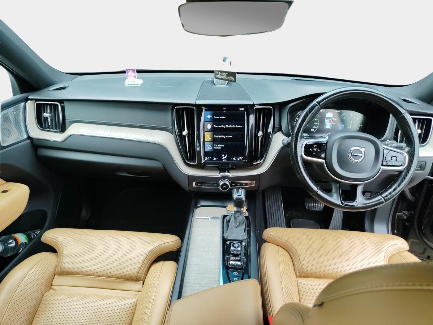 2019 Volvo XC 60 D5 INSCRIPTION, Diesel, Automatic, 2,06,000 km, interior