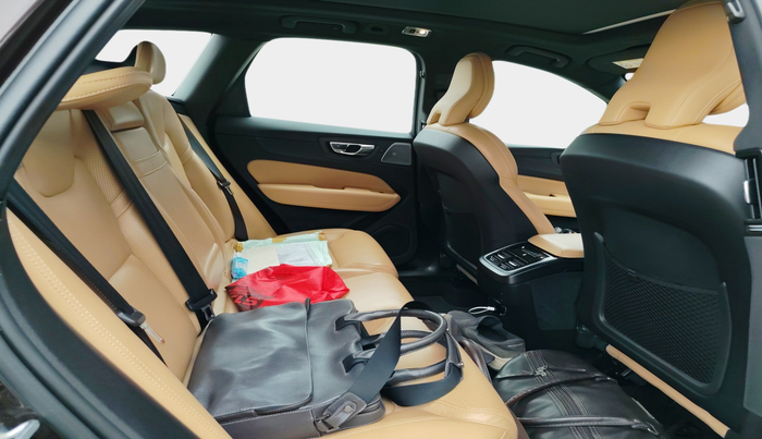 2019 Volvo XC 60 D5 INSCRIPTION, Diesel, Automatic, 2,04,266 km, interior