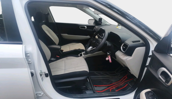 2025 Hyundai VENUE S Plus 1.2 Petrol MT, Petrol, Manual, 9,171 km, interior