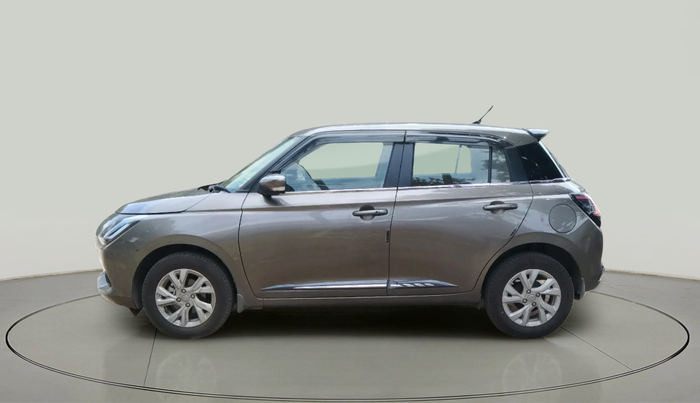 2025 Maruti Swift ZXi AMT, Petrol, Automatic, 3,932 km, exterior
