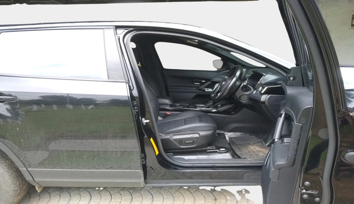 2022 Tata Harrier XZA PLUS 2.0L DARK EDITION, Diesel, Automatic, 51,646 km, interior