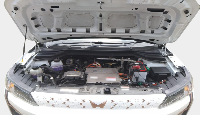 2023 Mahindra XUV400 EL 7.2 KW, Electric, Automatic, 50,967 km, exterior