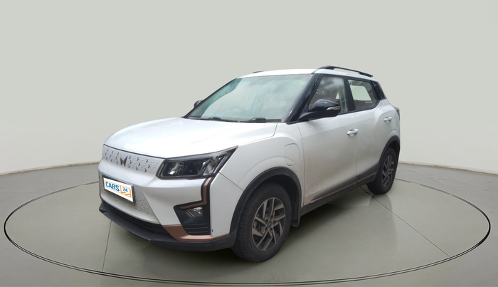 2023 Mahindra XUV400 EL 7.2 KW, Electric, Automatic, 50,967 km, exterior