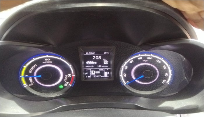 2023 Mahindra XUV400 EL 7.2 KW, Electric, Automatic, 50,967 km, interior