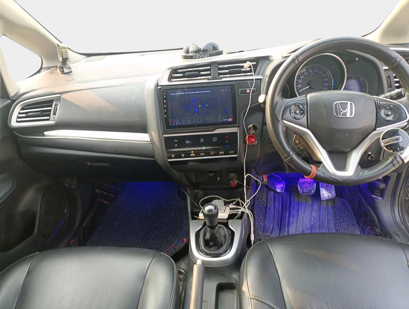 2017 Honda WR-V 1.5L I-DTEC VX MT, Diesel, Manual, 69,934 km, interior