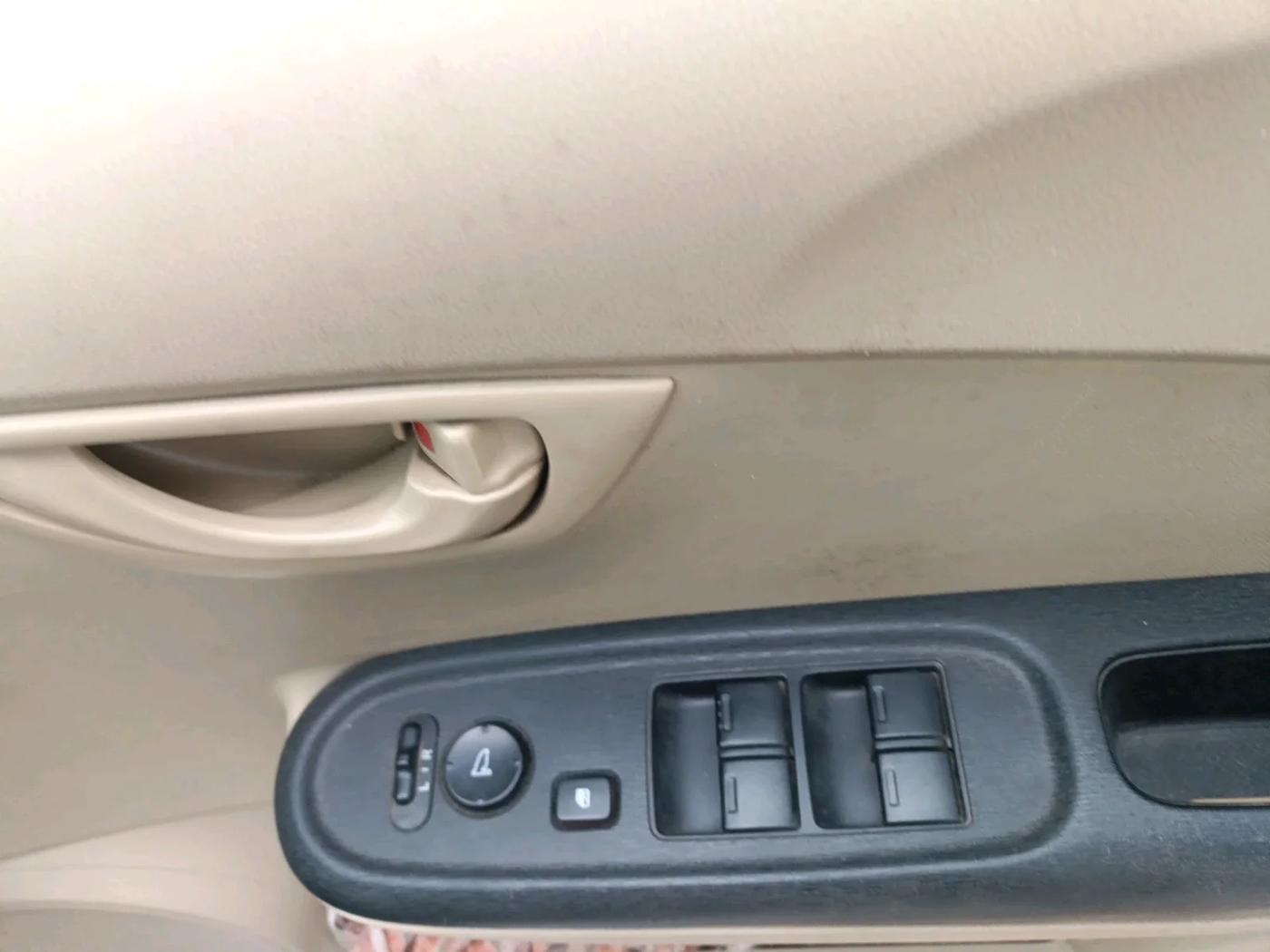 2014 Honda Amaze 1.2L I-VTEC S, Petrol, Manual, 93,762 km, interior