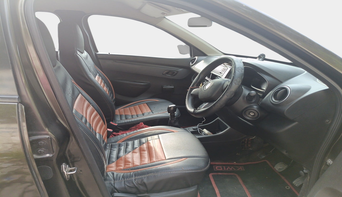 2017 Renault Kwid RXL, Petrol, Manual, 36,081 km, interior