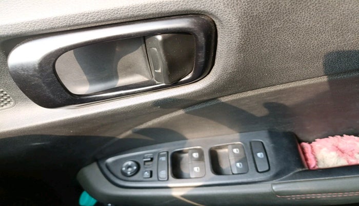 2019 Hyundai VENUE SX(O) 1.4 CRDI, Diesel, Manual, 97,692 km, interior