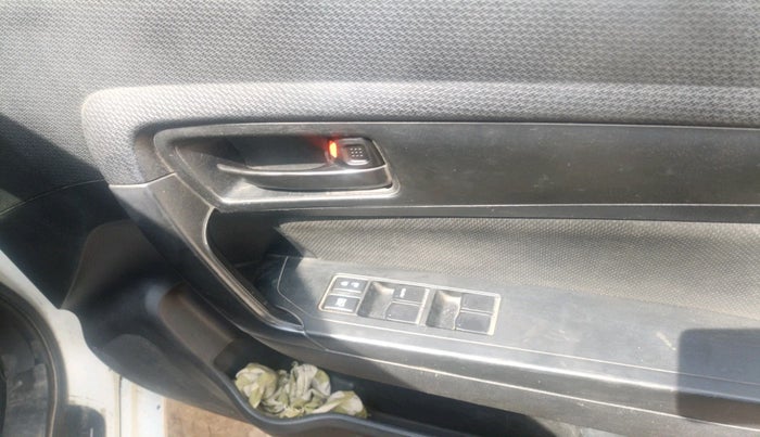 2020 Maruti Vitara Brezza VXI, Petrol, Manual, 78,265 km, interior