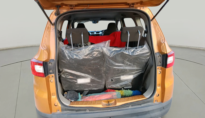 2019 Renault TRIBER RXZ, Petrol, Manual, 9,969 km, exterior