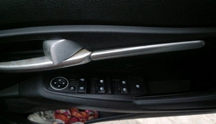 2019 KIA SELTOS HTK PLUS 1.5 DIESEL, Diesel, Manual, 2,07,519 km, interior