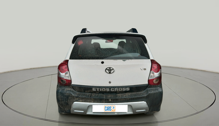 2014 Toyota Etios CROSS 1.4 VD, Diesel, Manual, 1,94,555 km, exterior