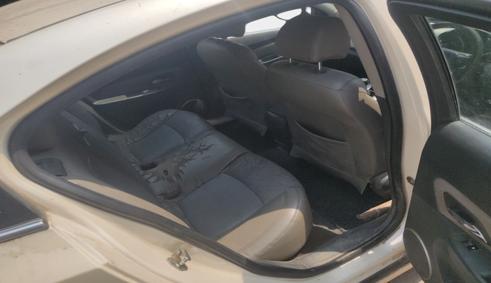 2010 Chevrolet Cruze LTZ, Diesel, Manual, 2 km, interior