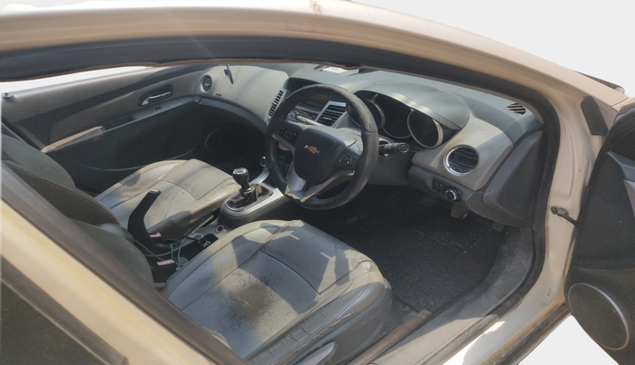 2010 Chevrolet Cruze LTZ, Diesel, Manual, 2 km, interior