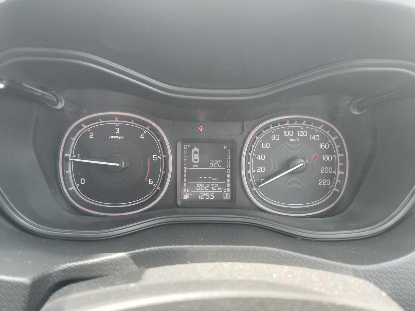 2017 Maruti Vitara Brezza ZDI, Diesel, Manual, 86,272 km, interior