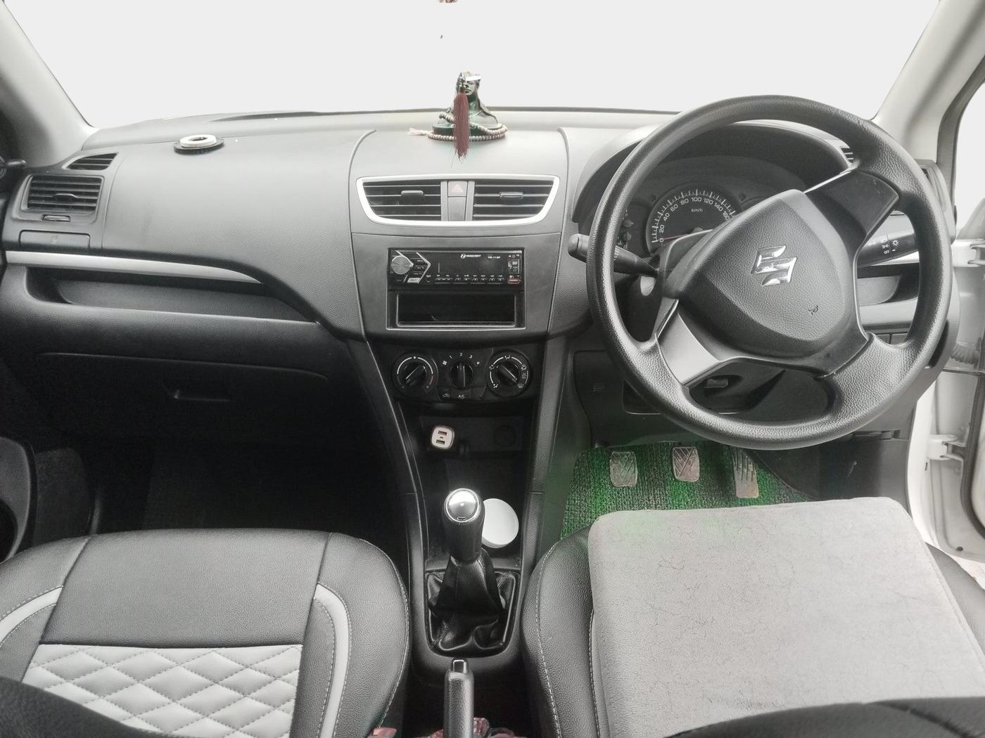 2016 Maruti Swift LDI, Diesel, Manual, 58,334 km, interior