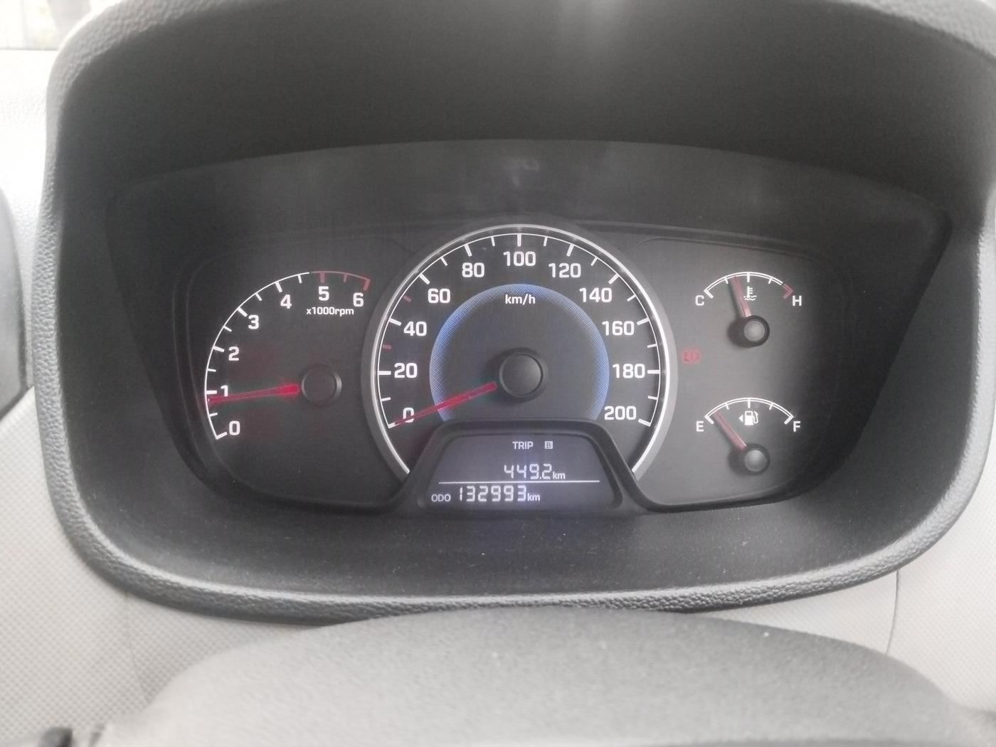 2016 Hyundai Grand i10 MAGNA 1.1 CRDI, Diesel, Manual, 1,32,993 km, interior