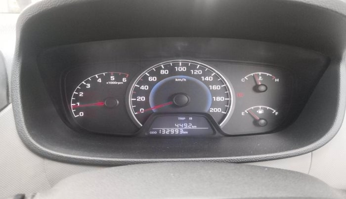 2016 Hyundai Grand i10 MAGNA 1.1 CRDI, Diesel, Manual, 1,32,993 km, interior