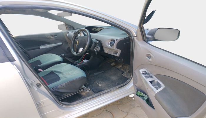 2011 Toyota Etios Liva V, Petrol, Manual, 91,833 km, interior