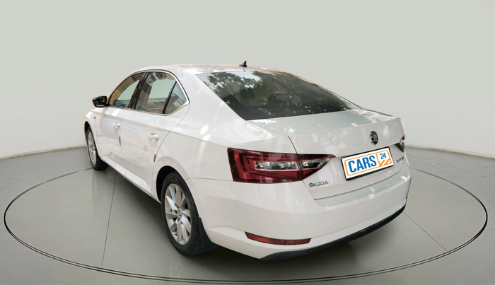 2017 Skoda Superb L&K 1.8 TSI AT, Petrol, Automatic, 83,336 km, exterior