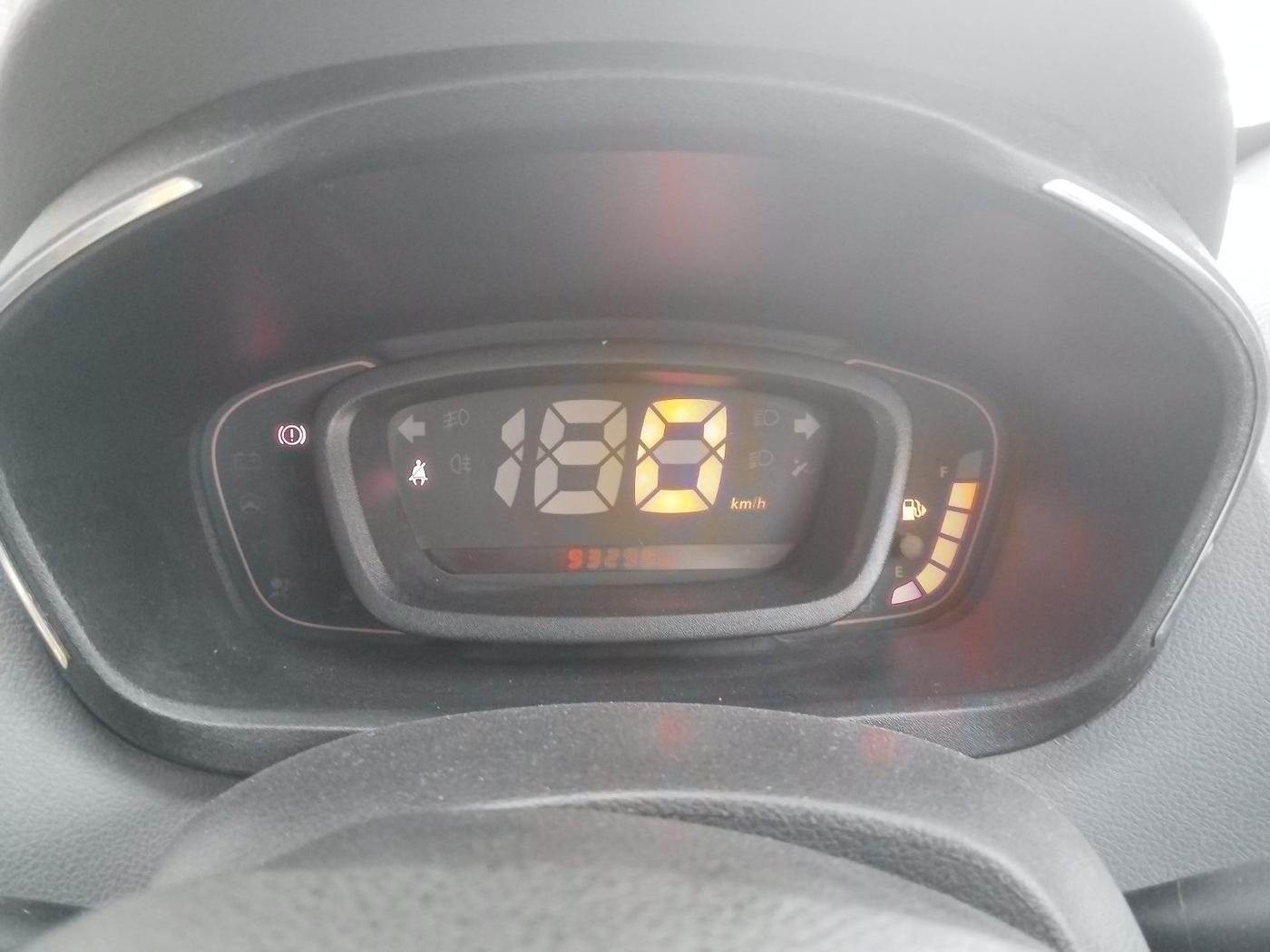 2019 Renault Kwid RXT 1.0 (O), Petrol, Manual, 94,000 km, interior