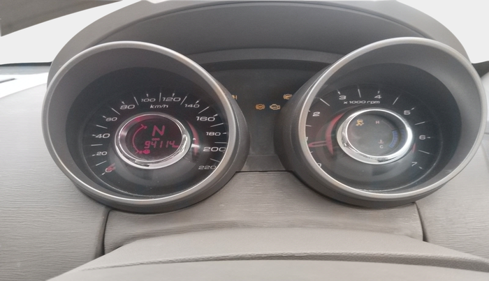 2012 Mahindra XUV500 W8, Diesel, Manual, 94,114 km, interior