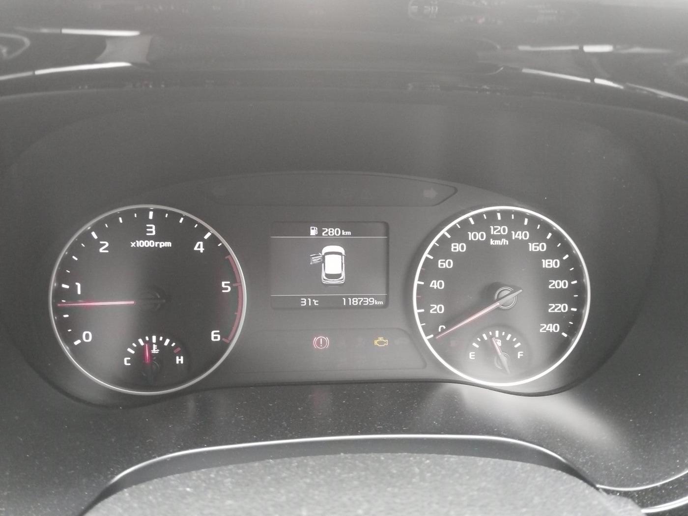 2020 KIA SELTOS HTK PLUS 1.5 DIESEL, Diesel, Manual, 1,18,739 km, interior