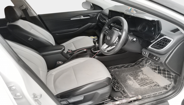 2020 KIA SELTOS HTK PLUS 1.5 DIESEL, Diesel, Manual, 1,18,739 km, interior