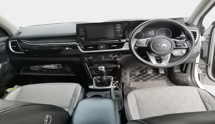 2020 KIA SELTOS HTK PLUS 1.5 DIESEL, Diesel, Manual, 1,18,739 km, interior