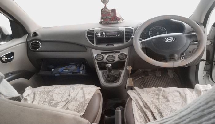 2011 Hyundai i10 MAGNA 1.2, Petrol, Manual, 96,887 km, interior