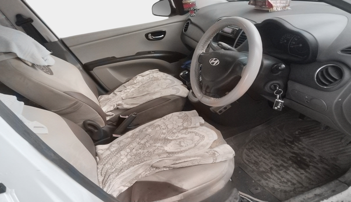 2011 Hyundai i10 MAGNA 1.2, Petrol, Manual, 96,887 km, interior