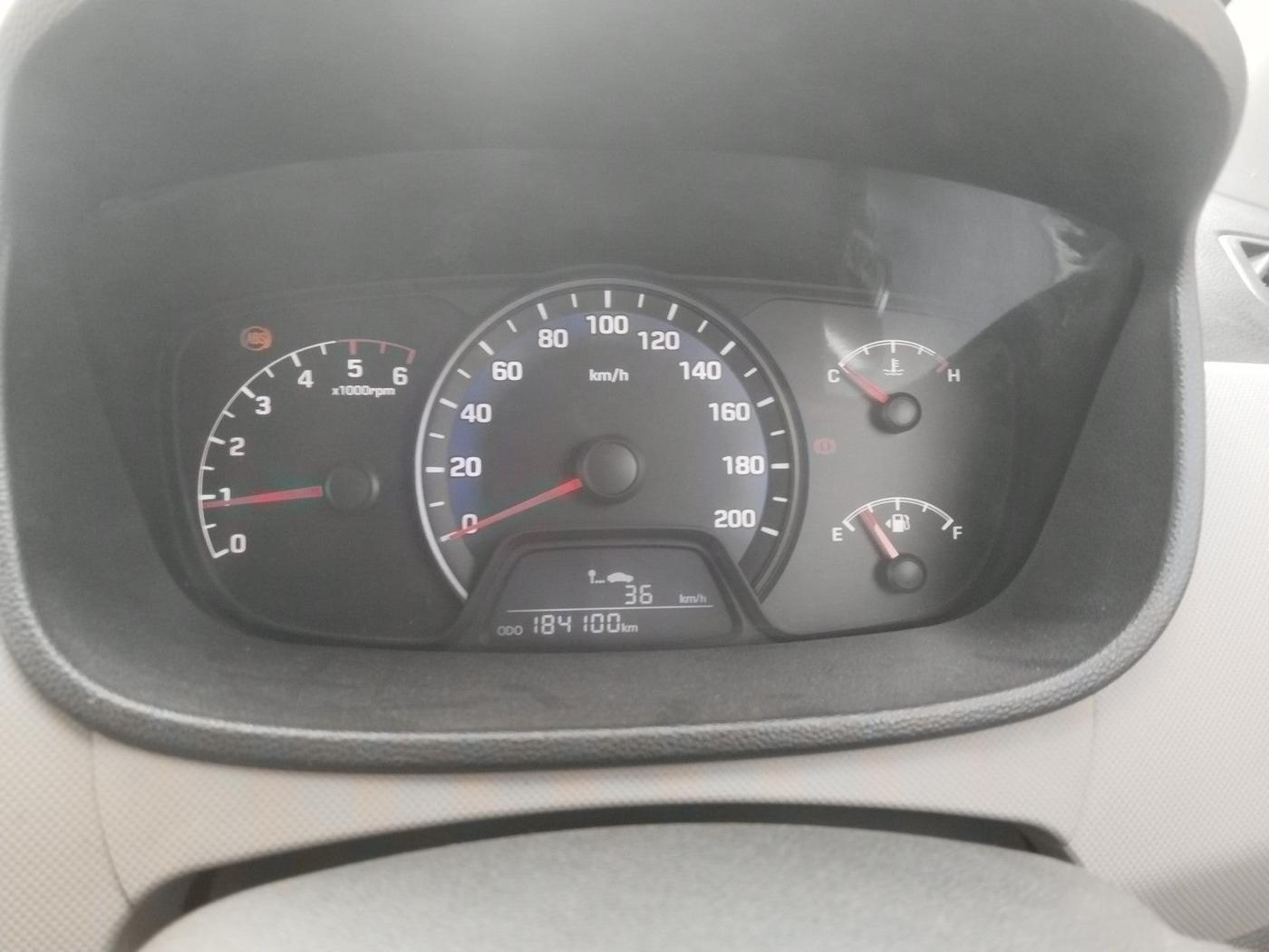 2015 Hyundai Xcent SX 1.1 CRDI, Diesel, Manual, 1,84,100 km, interior