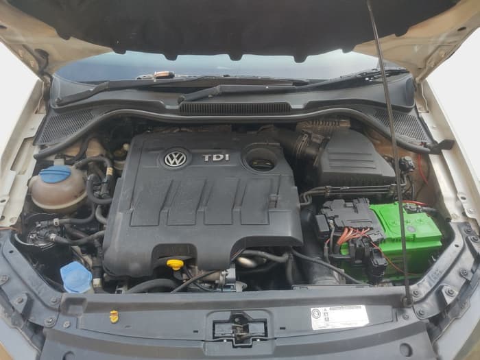 2017 Volkswagen Ameo TRENDLINE 1.5L, Diesel, Manual, 3,00,000 km, exterior