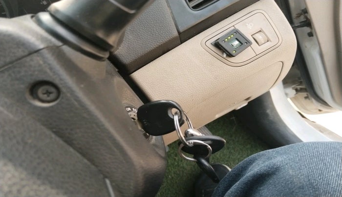 2015 Hyundai Eon ERA +, Petrol, Manual, 1,87,778 km, interior