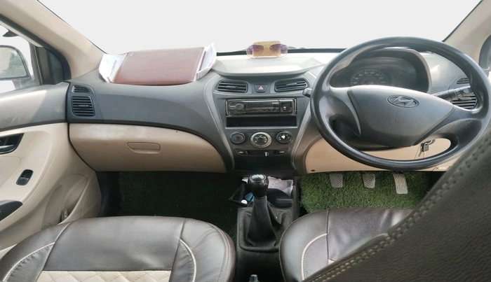 2015 Hyundai Eon ERA +, Petrol, Manual, 1,87,778 km, interior