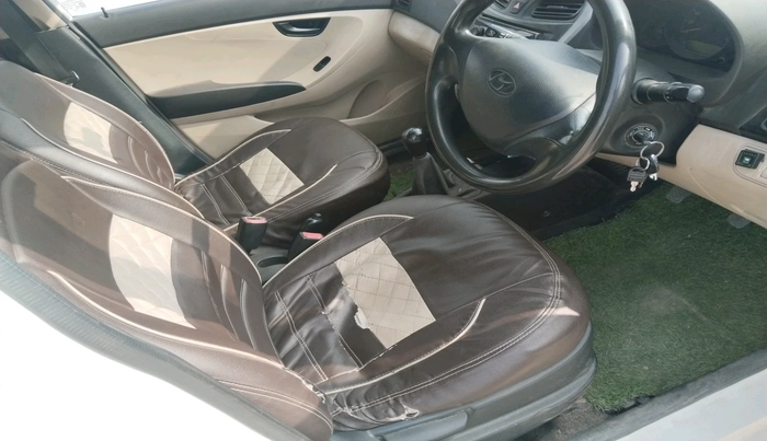 2015 Hyundai Eon ERA +, Petrol, Manual, 1,87,778 km, interior