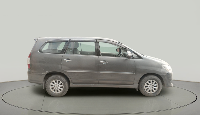 2013 Toyota Innova 2.5 VX 7 STR, Diesel, Manual, 1,99,972 km, exterior