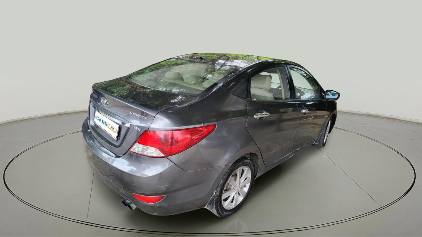 2012 Hyundai Verna FLUIDIC 1.6 CRDI SX OPT, Diesel, Manual, 2,27,176 km, exterior