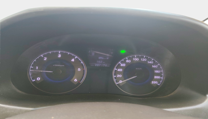 2012 Hyundai Verna FLUIDIC 1.6 CRDI SX OPT, Diesel, Manual, 2,27,176 km, interior