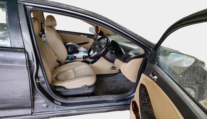 2012 Hyundai Verna FLUIDIC 1.6 CRDI SX OPT, Diesel, Manual, 2,27,176 km, interior