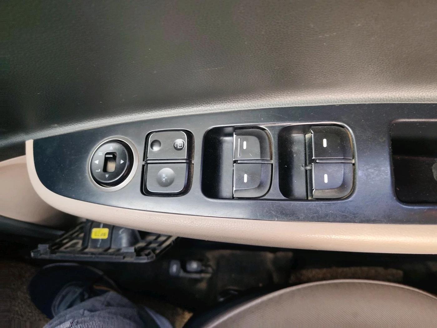 2018 Hyundai Xcent S 1.2 CRDI, Diesel, Manual, 3,00,000 km, interior