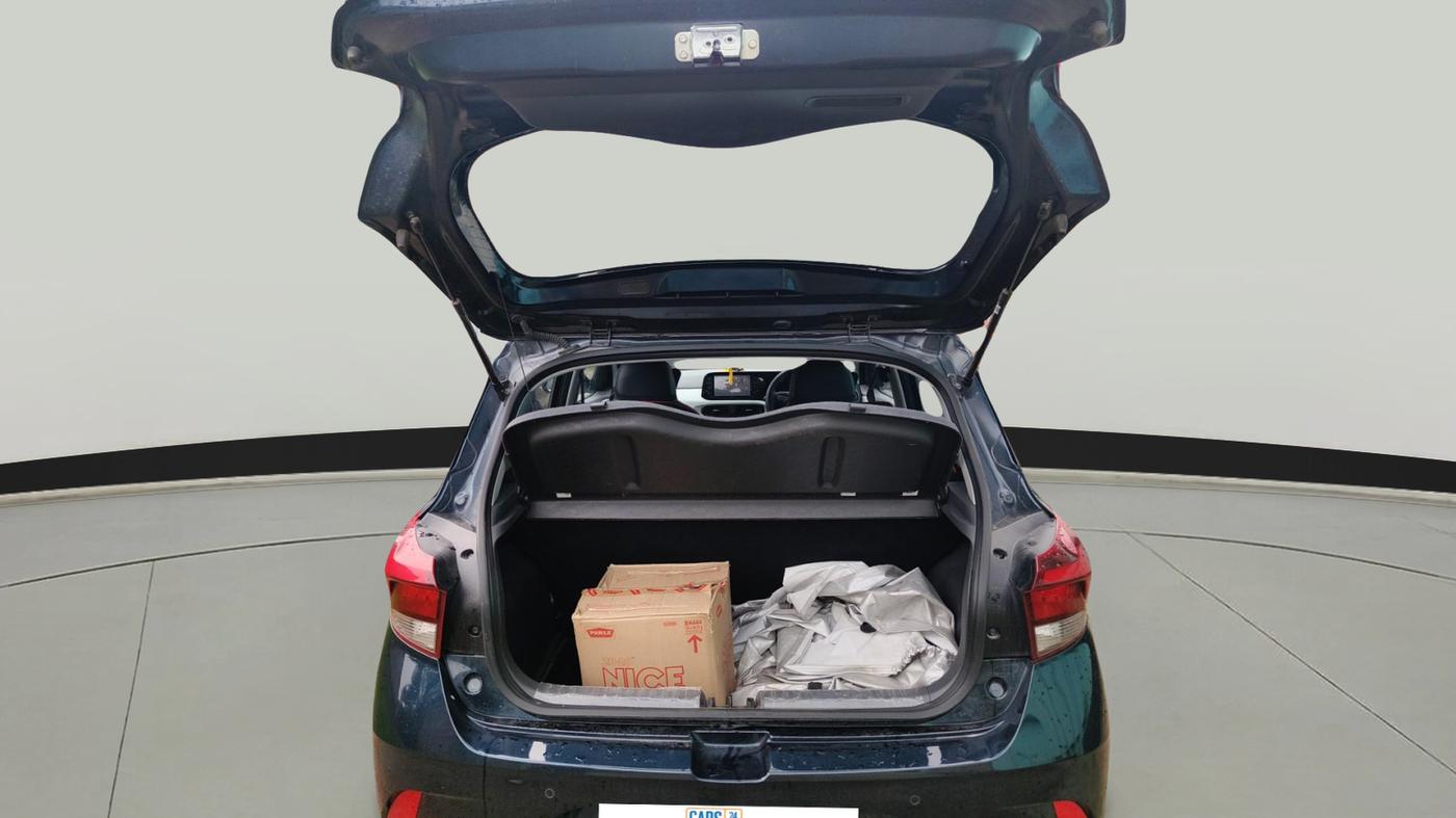 2025 Hyundai GRAND I10 NIOS Sportz (O) 1.2 Kappa VTVT, Petrol, Manual, 3,281 km, exterior