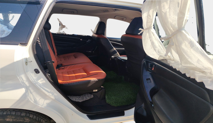 2021 Toyota Innova Crysta 2.4 G 8 STR, Diesel, Manual, 84,104 km, interior