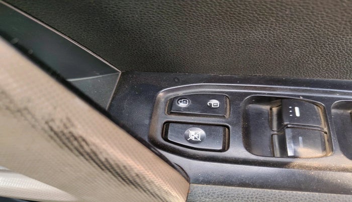 2017 Hyundai Creta S PLUS 1.4 DIESEL, Diesel, Manual, 1,09,620 km, interior