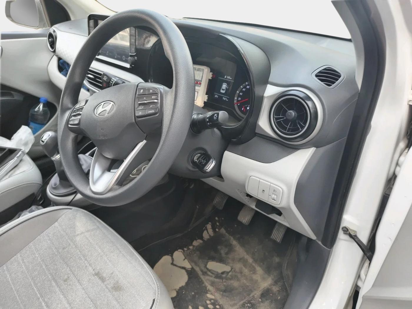 2024 Hyundai GRAND I10 NIOS SPORTZ 1.2 KAPPA VTVT, Petrol, Manual, 7,800 km, interior