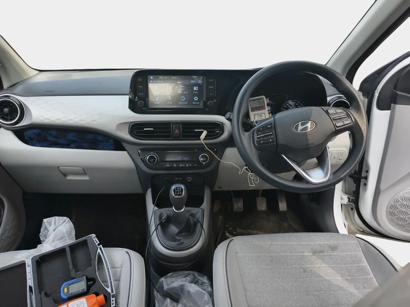 2024 Hyundai GRAND I10 NIOS SPORTZ 1.2 KAPPA VTVT, Petrol, Manual, 7,800 km, interior